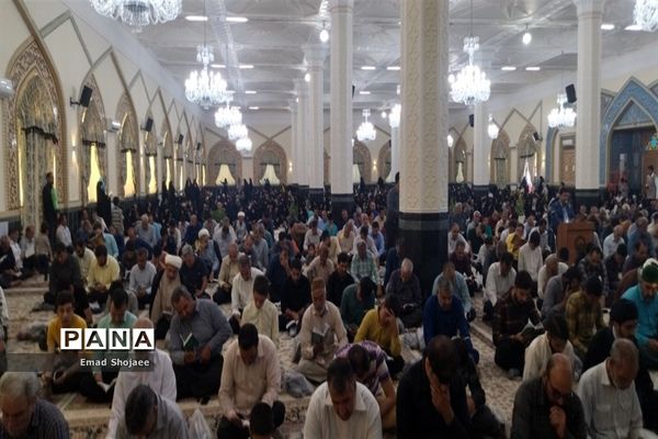 دعای پرفیض عرفه در کاشمر