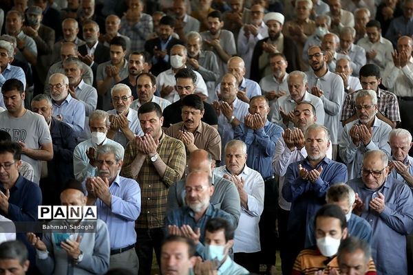 اقامه نماز عید سعید قربان در دانشگاه تهران