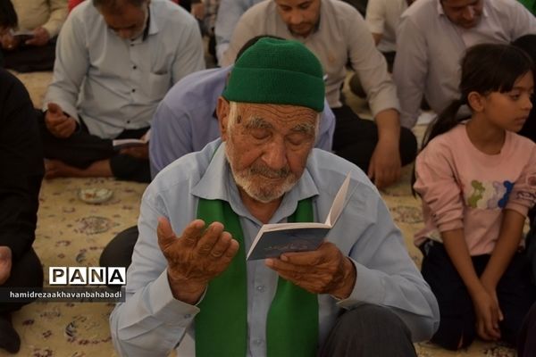 طنین‌انداز شدن دعای عرفه در بهاباد