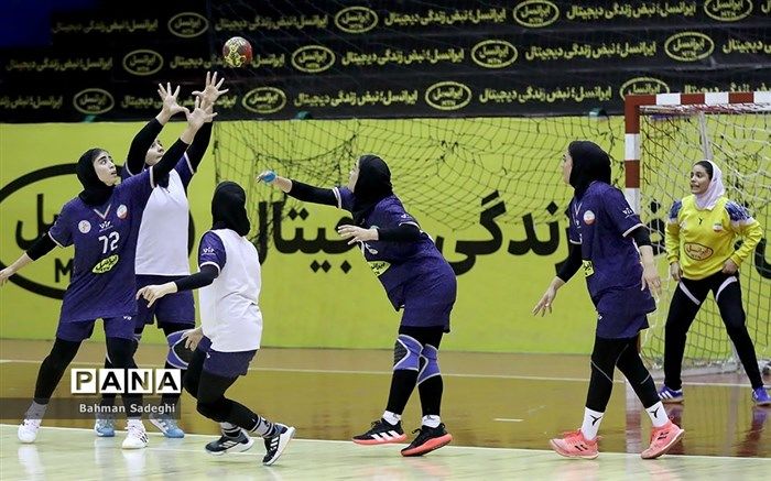 فردا؛ اولین بازی دختران جوان هندبالیست ایران مقابل ‌سخت‌ترین حریف