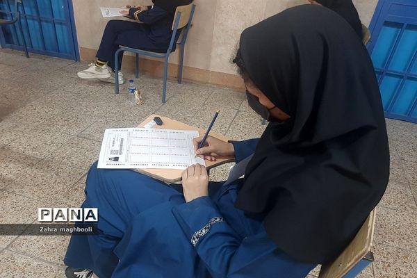 برگزاری آزمون ورودی  مدارس نمونه‌دولتی  در مدرسه یادگار امام ملارد