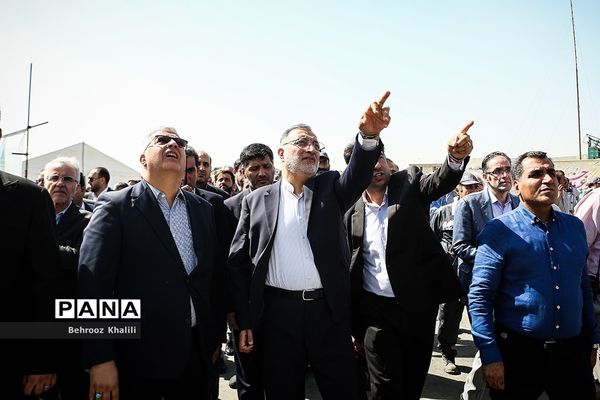 افتتاح کارخانه آسفالت‌ همزمان با شصتمین رویداد امید و افتخار