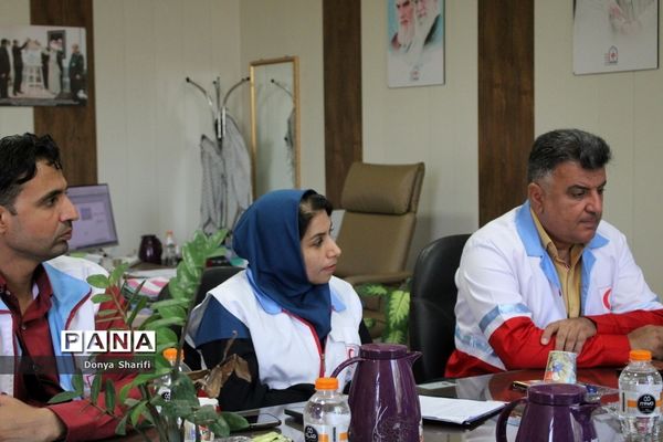 جلسه هماهنگی معاونت پرورشی و فرهنگی اداره‌کل آموزش و پرورش استان بوشهر با هلال احمر‌