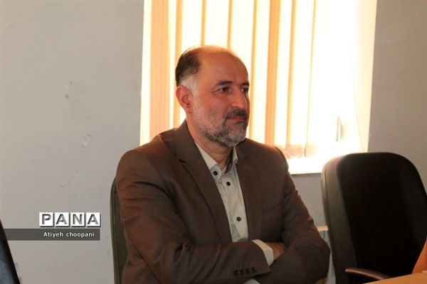 نشست دانش‌آموزان مجلس دانش‌آموزی با مسئولان سازمان دانش‌آموزی شهر تهران