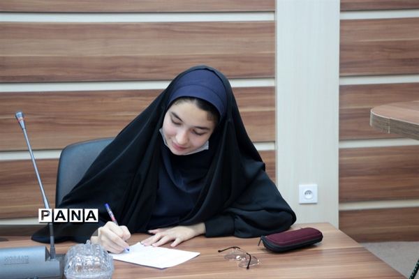 آخرین جلسه آموزش عکاسی مقدماتی ویژه دختران