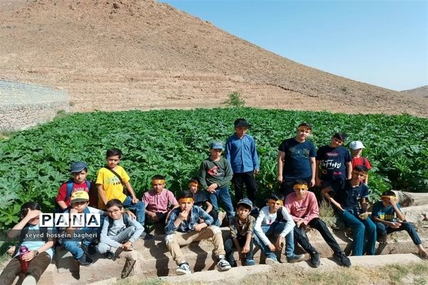 کوهپیمایی دانش‌آموزان اشکذری به یاد ۶۶ کودک شهید سانحه تروریستی هواپیمایی ایرباس سال ۱۳۶۷