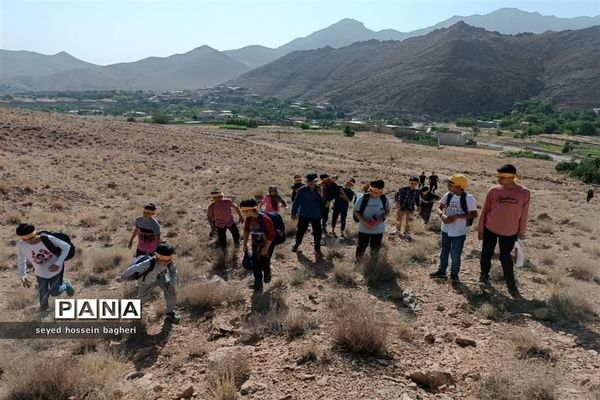 کوهپیمایی دانش‌آموزان اشکذری به یاد ۶۶ کودک شهید سانحه تروریستی هواپیمایی ایرباس سال ۱۳۶۷