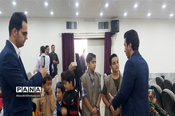 جشن عید غدیرخم و افتتاحیه کلاس‌های اوقات فراغت‌ دانش‌آموزان خلیل‌آباد