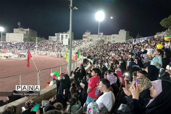 جشن بیعت در ورزشگاه حافظیه شیراز