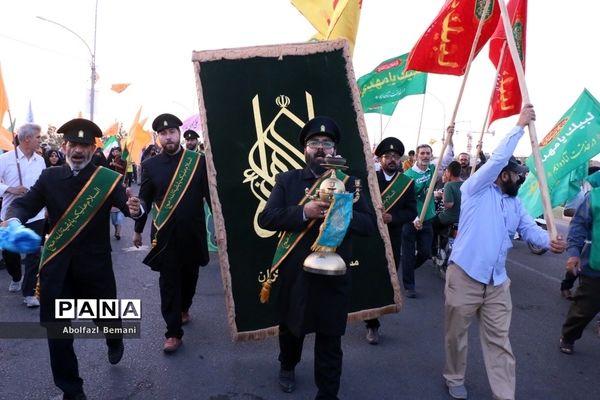 راهپیمایی بیعت با امام زمان(عج) به‌مناسبت عید غدیر در قم