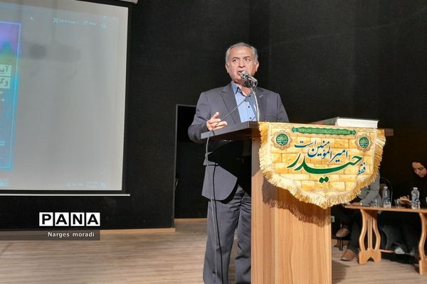 آیین تجلیل از نویسندگان و گرامیداشت روز قلم  در شهرستان ملارد