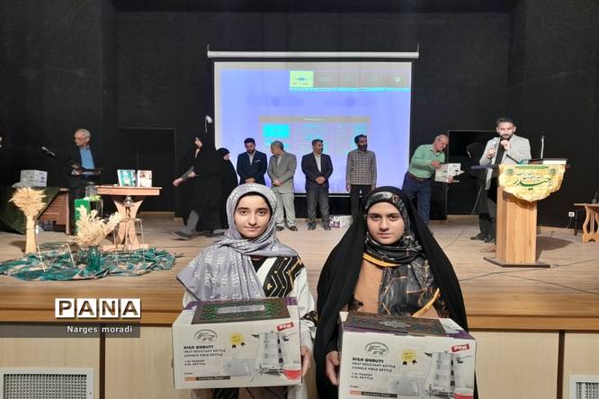آیین تجلیل از نویسندگان و گرامیداشت روز قلم در شهرستان ملارد