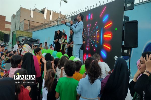 شب دوم نمایشگاه  عید غدیر در شهرستان رباط‌کریم