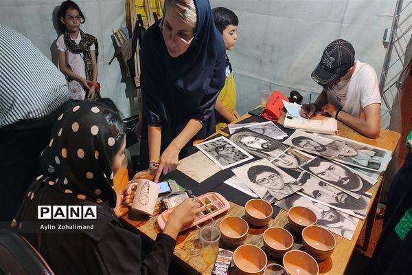 شب دوم نمایشگاه  عید غدیر در شهرستان رباط‌کریم
