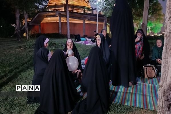 برگزاری جشن عید سعید غدیرخم در بوستان پردیس هنر اصفهان