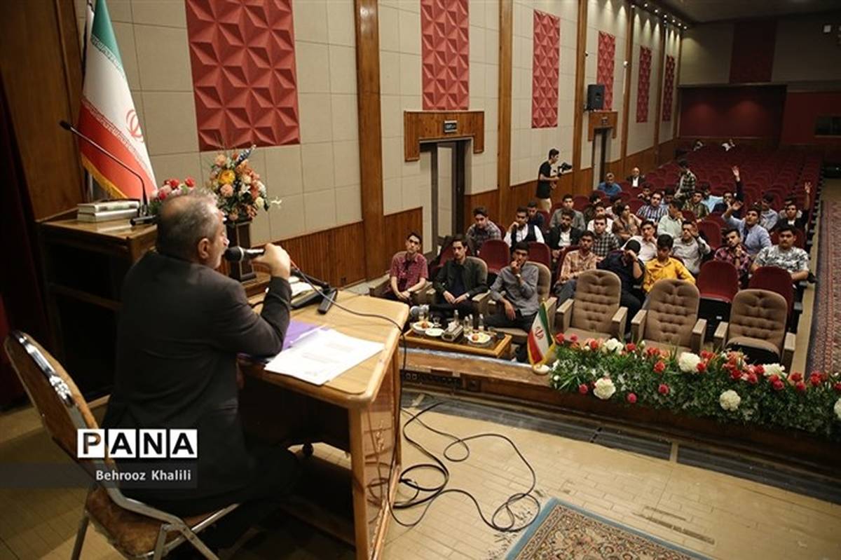 برگزاری جلسات توجیهی نمایندگان دوره یازدهم مجلس دانش‌آموزی