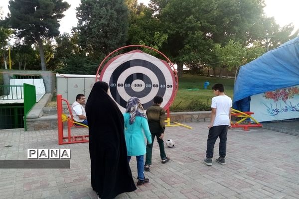 برگزاری جشن باشکوه غدیر و برپایی غرفه در بوستان وحدت