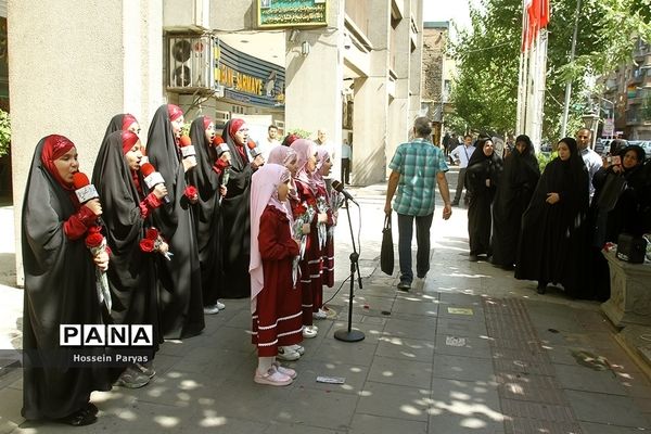 اجرای گروه سرود دانش‌آموزی خواهران «نغمه سپیدار» به مناسبت گرامیداشت روز عفاف و حجاب