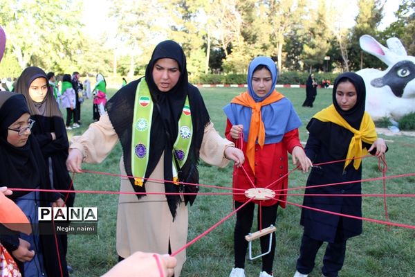 حضور پرشور دانش‌آموزان زیارت‌‌اولی استان کرمانشاه در اردوگاه ثامن‌الحجج مشهد