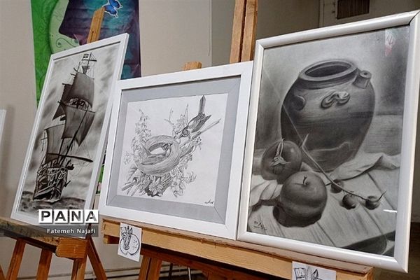 نمایشگاه آثار طراحی هنرجویان موسسه فرهنگی آموزشی باران در بهارستان
