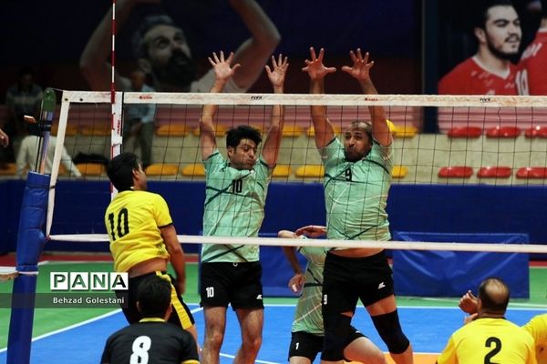 مسابقات والیبال فرهنگیان روز دوم