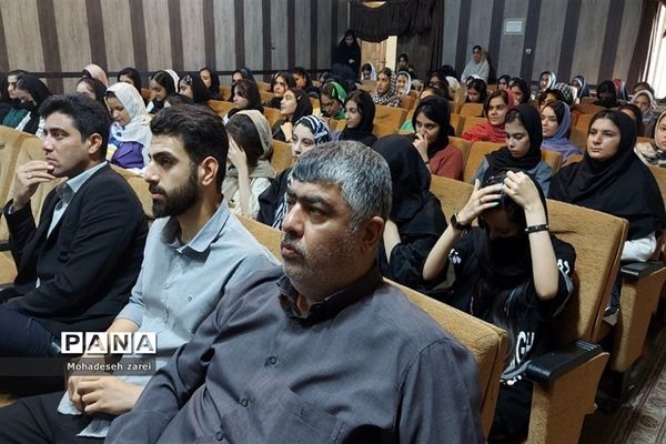 برگزاری کارگاه هدایت تحصیلی در شهرستان‌قرچک