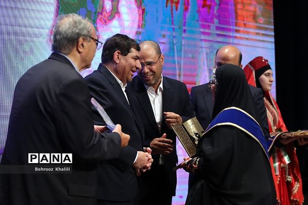 همایش ملی تکریم خیرین مدرسه‌ساز