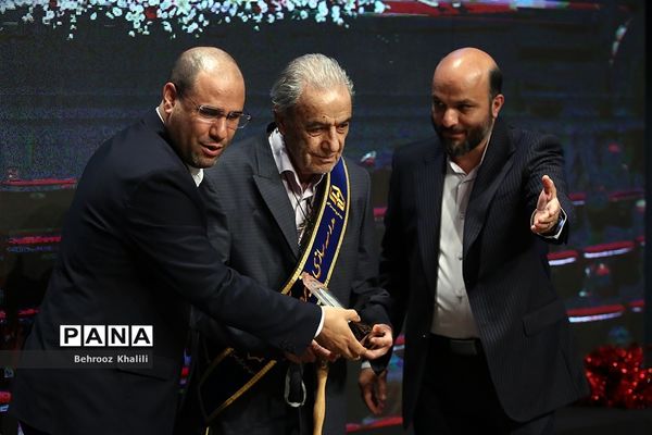 همایش ملی تکریم خیرین مدرسه‌ساز