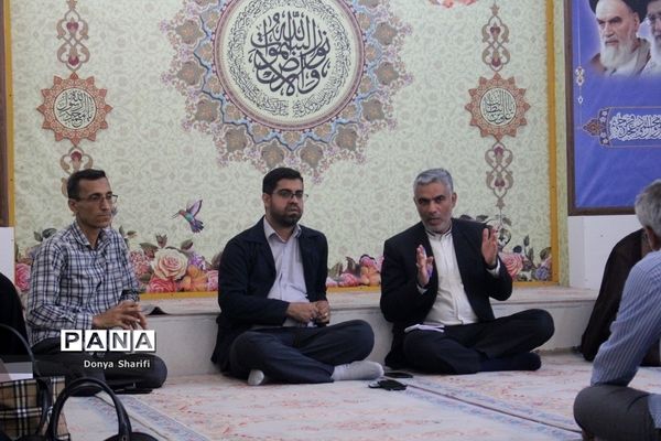 نشست تخصصی دانش‌آموزان نخبه و منتخب قرآنی استان بوشهر