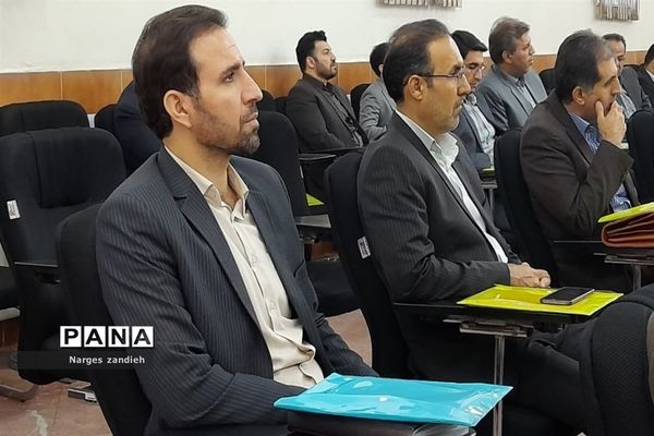 برگزاری کارگاه آموزشی ویژه معاونان و روسای ادارات سوادآموزی استان‌ها در ملارد