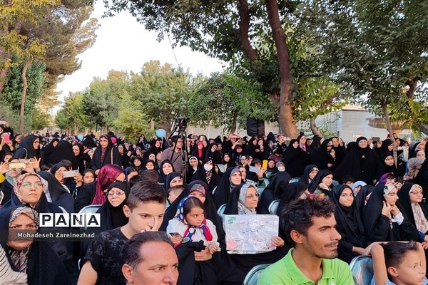 تجمع بزرگ مدافعان حریم خانواده در شهرستان قرچک