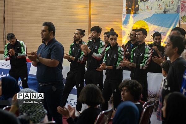 برگزاری مسابقات برگشت لیگ برتر شمشیربازی آقایان کشور در اردکان