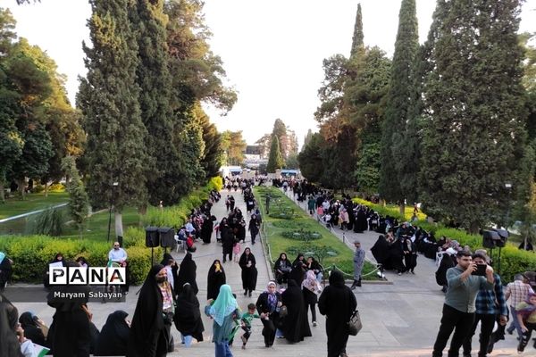 اجتماع بزرگ مدافعان حریم خانواده در شیراز