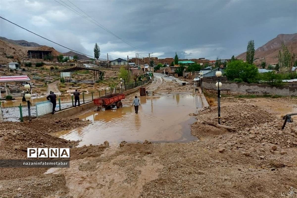 سیل امشب در خوی جان یک نفر را گرفت