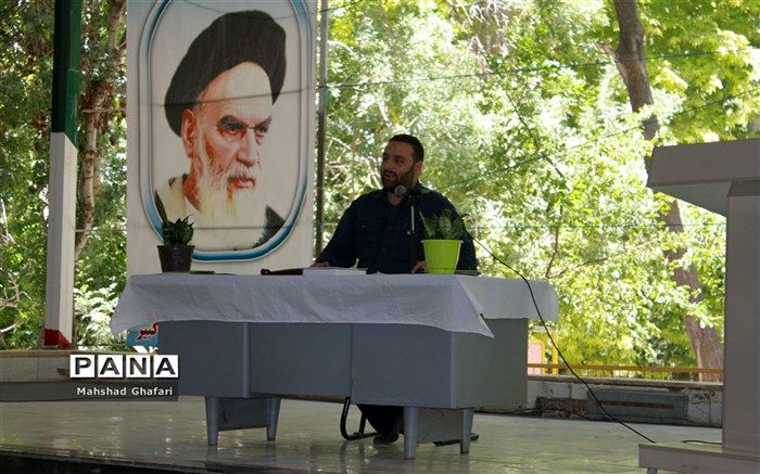 ارتباط با مساجد و تشکل‌های دانش‌آموزی را جدی بگیرید