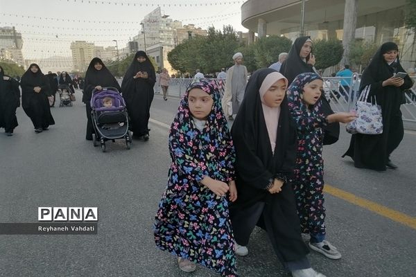 اجتماع بزرگ مردمی مدافعان حریم خانواده در مشهد