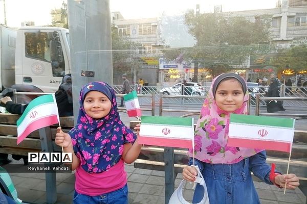 اجتماع بزرگ مردمی مدافعان حریم خانواده در مشهد
