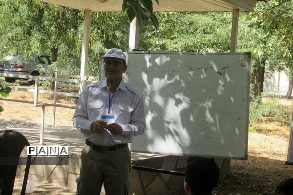 برگزاری کلاس‌های گاز صحرایی و جهت‌شناسی در اردوی یاور مربیان