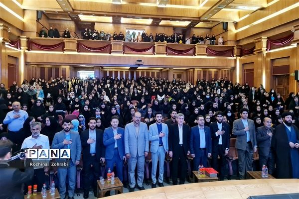 برگزاری سمینار هویت نوجوانی بازگشت به خود در شیراز