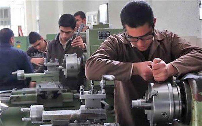 برای توانمندسازی مدارس فنی‌وحرفه‌ای از بخش خصوصی دعوت به همکاری شود