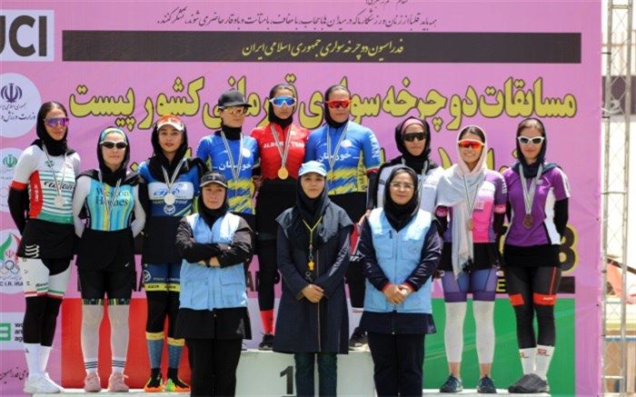 تهران، روی سکوی قهرمانی کشور دوچرخه‌سواری پیست بانوان