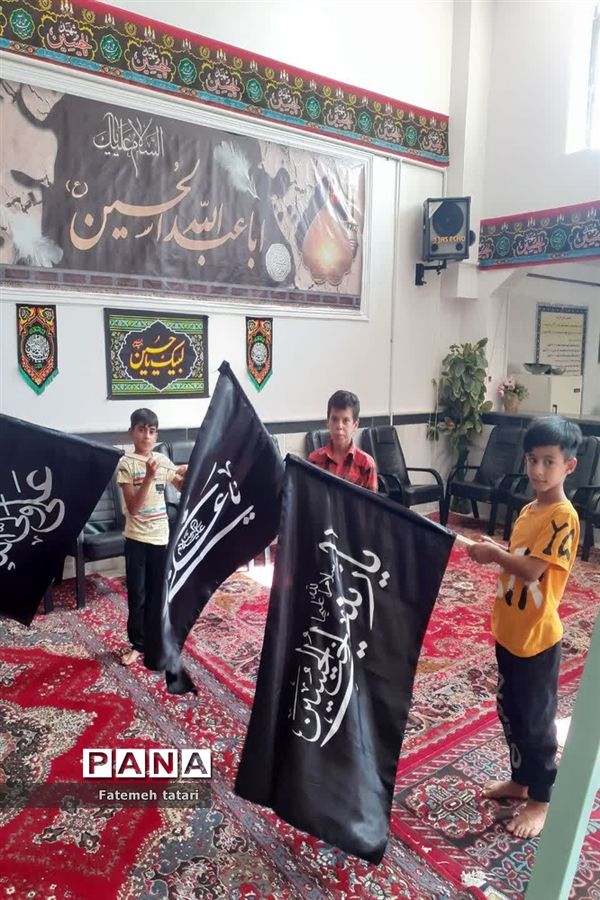 سیاه‌پوش شدن مساجد شهرستان بام و صفی‌آباد
