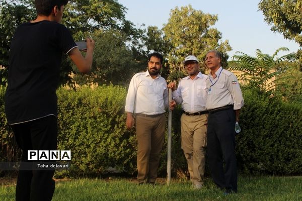 مسابقات طناب‌کشی در اردوی یاورمربیان سازمان دانش‌آموزی شهرستان‌های تهران