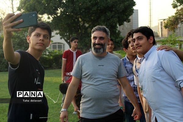 مسابقات طناب‌کشی در اردوی یاورمربیان سازمان دانش‌آموزی شهرستان‌های تهران