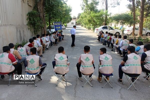 برگزاری کلاس آموزش نظام جمع در اردوی یاورمربیان شهرستان‌های تهران