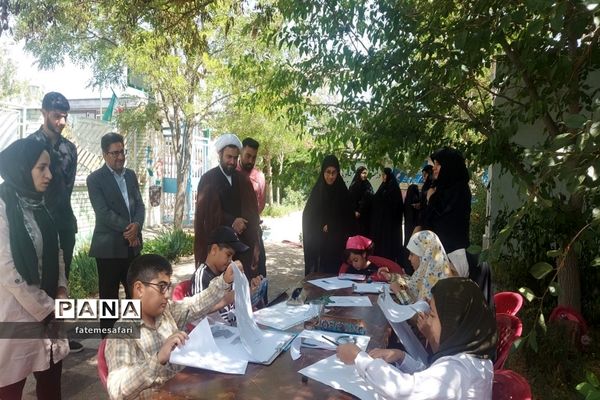 بازدید مسئولان از کانون فرهنگی ‌تربیتی شهید‌بهشتی شهرستان فیروزکوه