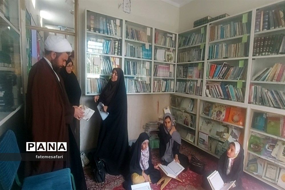 بازدید مسئولان از کانون فرهنگی ‌تربیتی شهید‌بهشتی شهرستان فیروزکوه