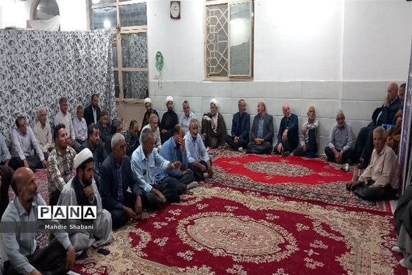 نشست مسئولان هیات‌های  مذهبی در امامزاده سید‌محمد(ع) کاشمر