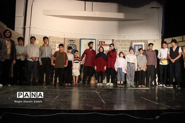 نمایش کمدی اعزام از پامنار در اسلامشهر