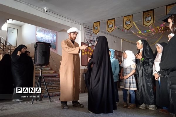 برگزاری مراسم سوگواری امام حسین(ع) در دبستان بوستان